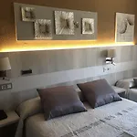 Bahia Отель Хихон
