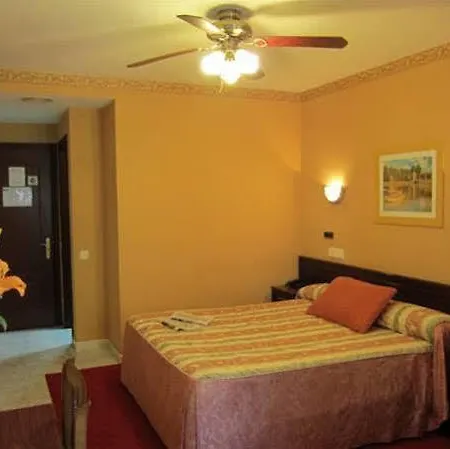 Bahia Hotel 2*