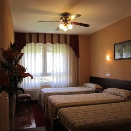 Bahia Hotel 2*